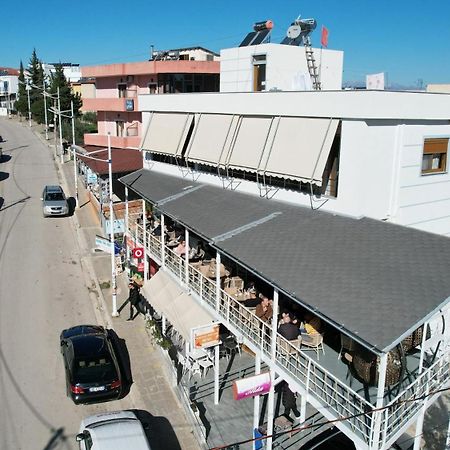 Hotel Chris Ksamil Luaran gambar