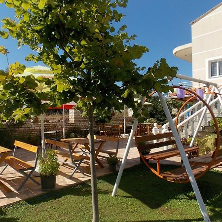 Hotel Chris Ksamil Luaran gambar
