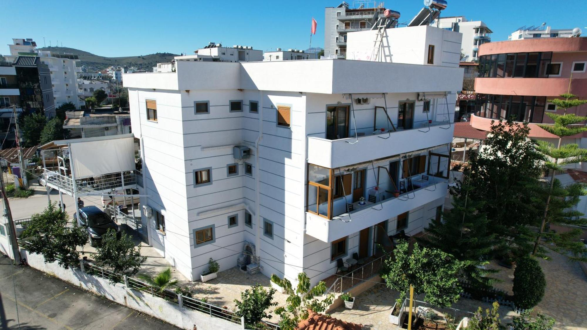 Hotel Chris Ksamil Luaran gambar