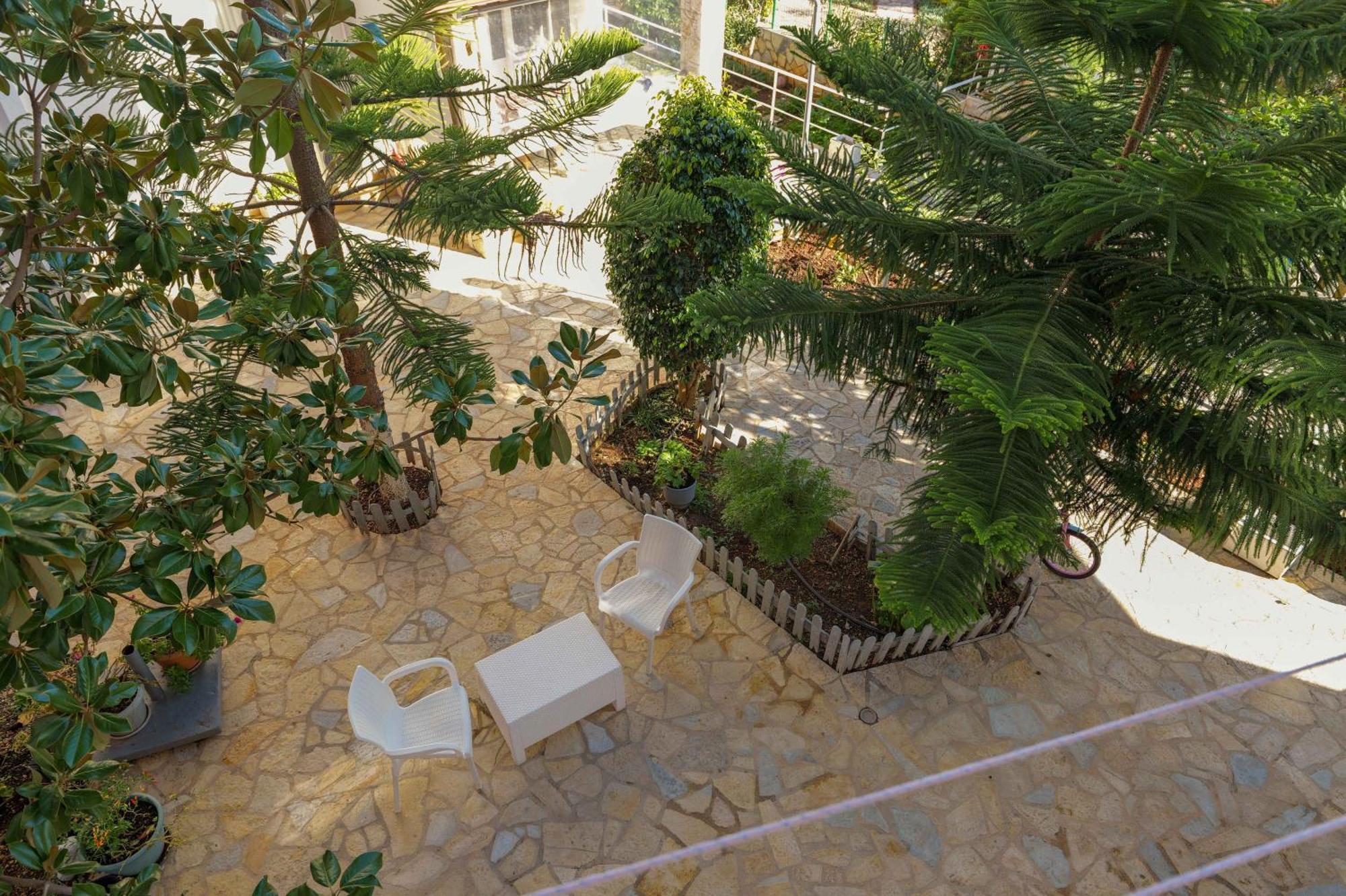 Hotel Chris Ksamil Luaran gambar