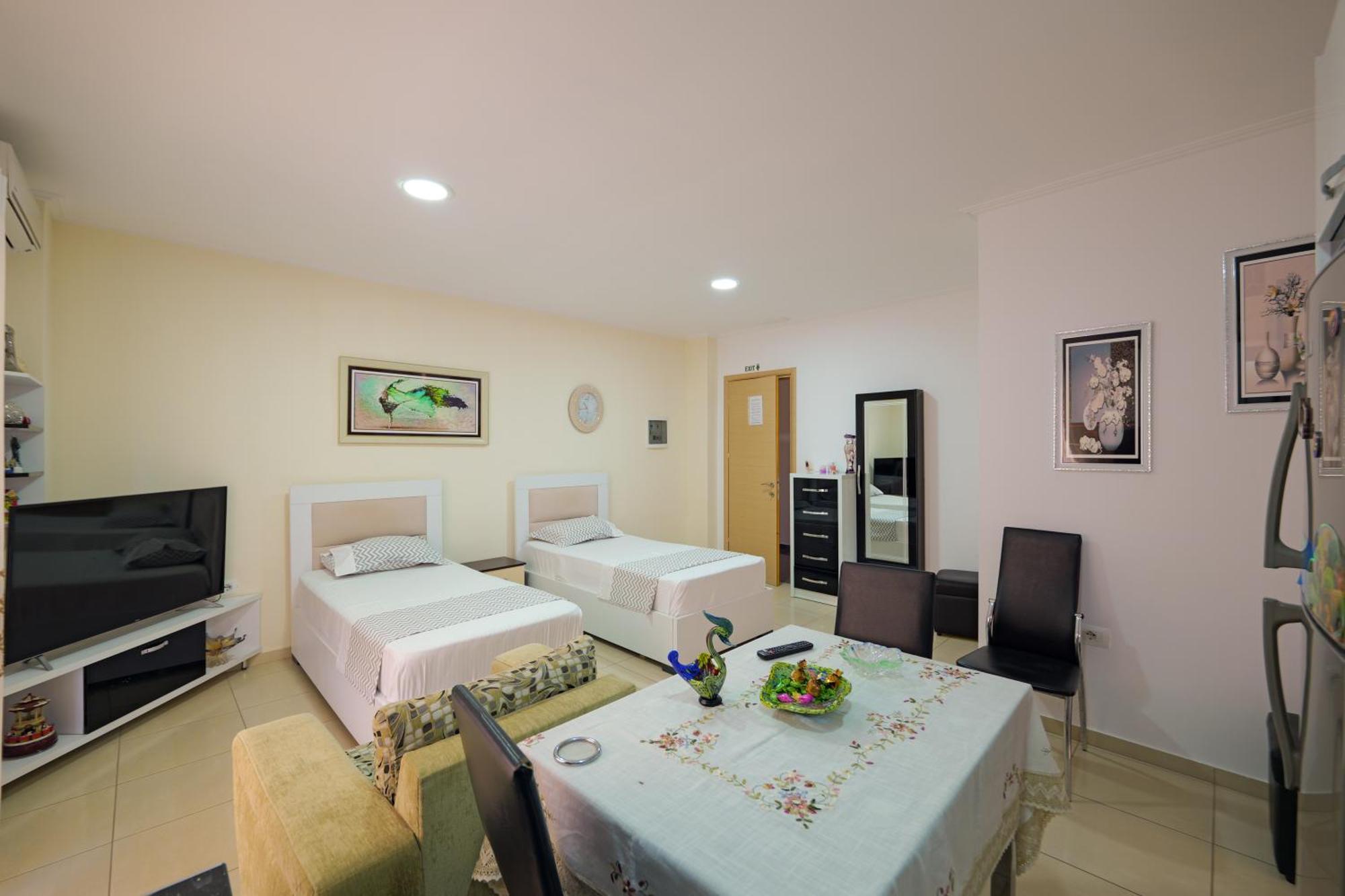 Hotel Chris Ksamil Luaran gambar